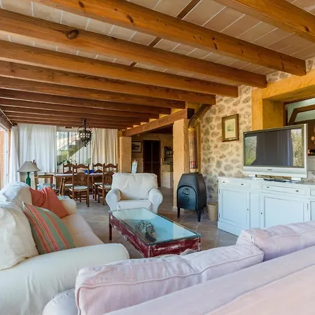Alcux Villa *